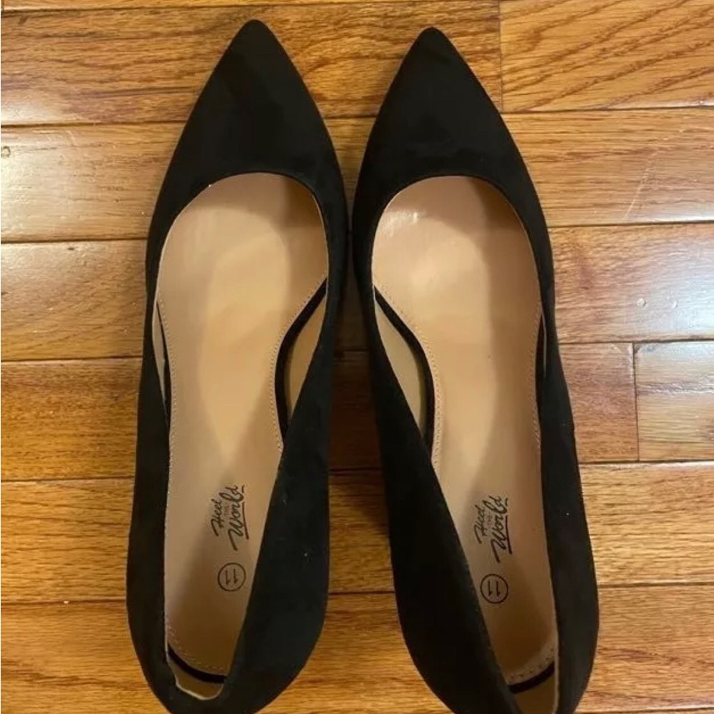 Heel The World Heels Womens 11 Black Faux Suede Pointed Toe Block Pumps Shoes